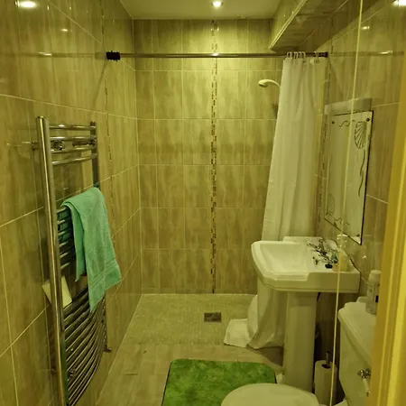 בית נופש Town House *