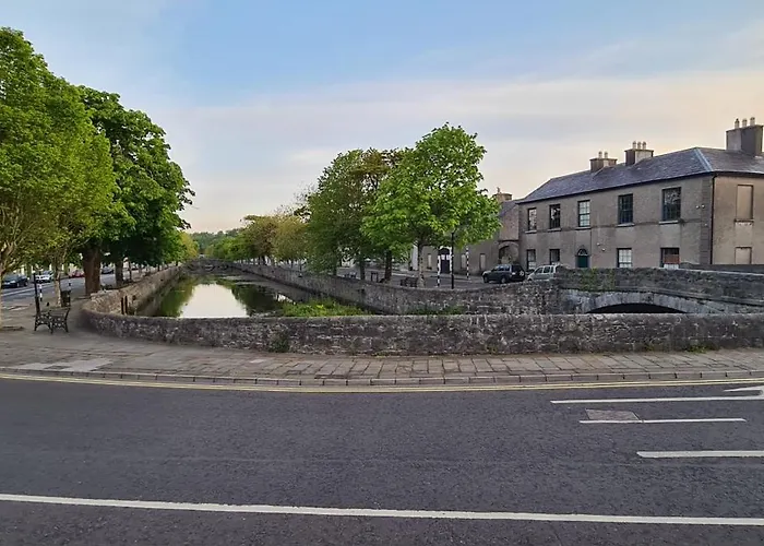 Сasa de vacaciones Town House