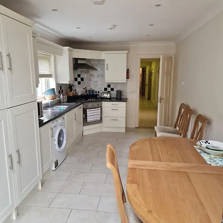 Town House Tatil Evi Westport